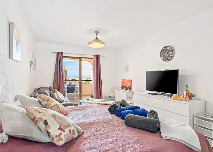 Castle Harbour 225 Apartment